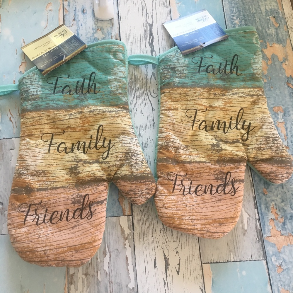 Home Collection For Kitchen~Oven Mitts set of 2~